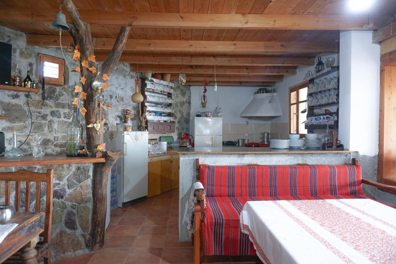 Porto Lassea Villa กาลีลิเมเนส ภายนอก รูปภาพ